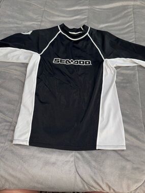 Sea-Doo Protec UV SPF 50 Black & White short  Sleeve swim Rash Guard Sz XL